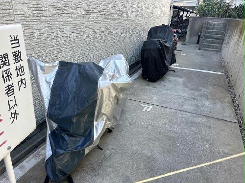 14/14 駐車場