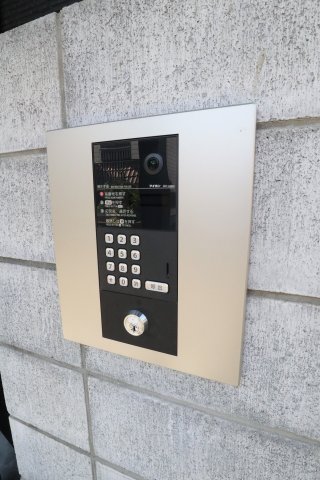 15/18 エントランス