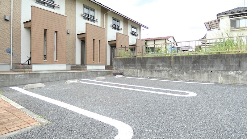 24/24 駐車場