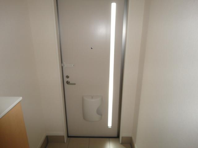 13/30 玄関