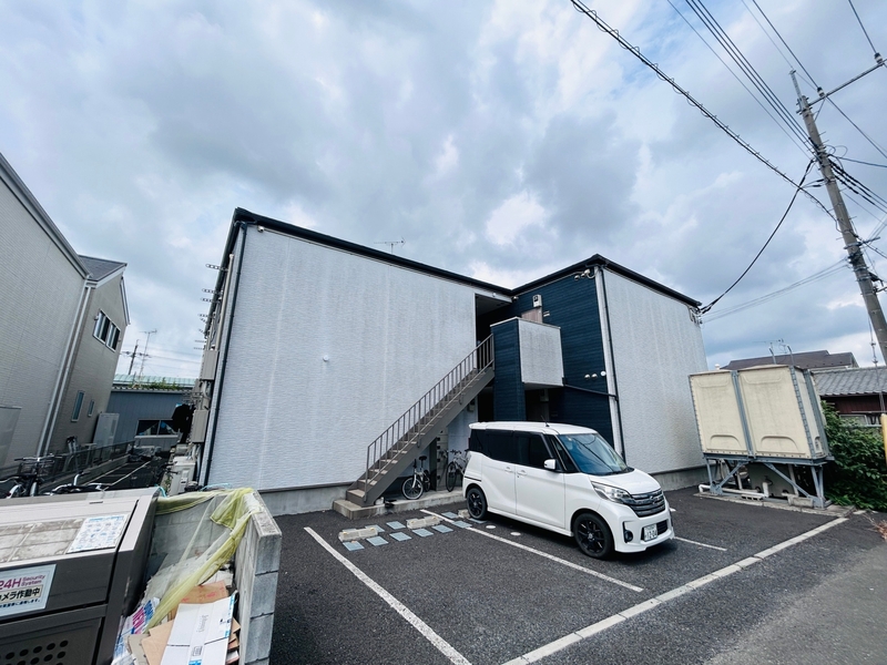 16/16 駐車場