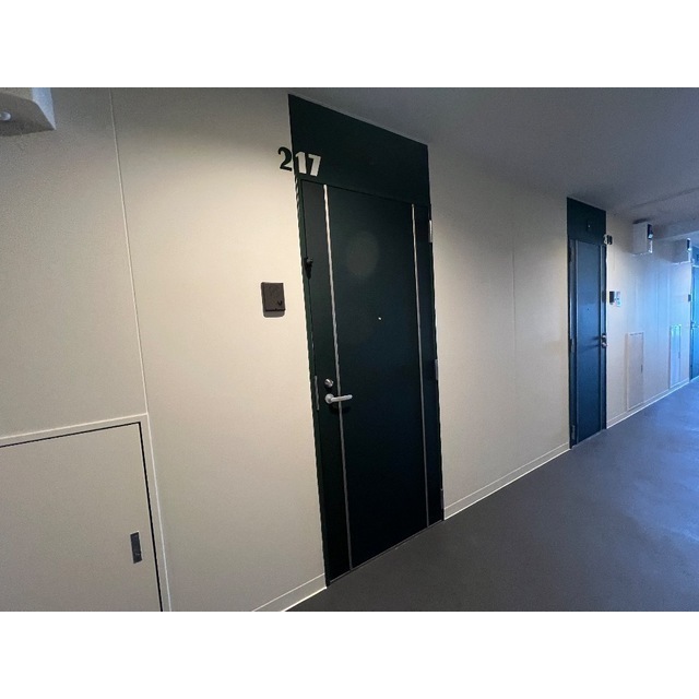 13/30 玄関