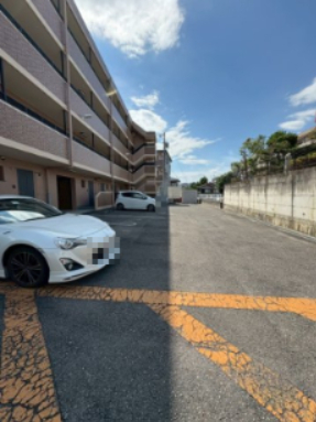 15/18 駐車場
