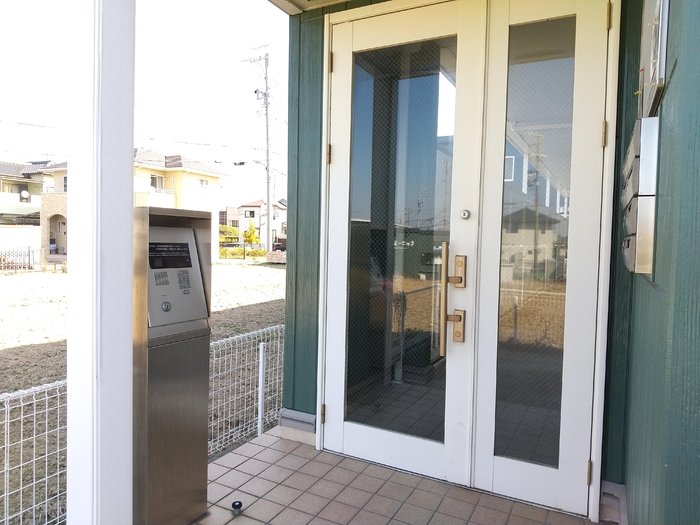 2/3 エントランス
