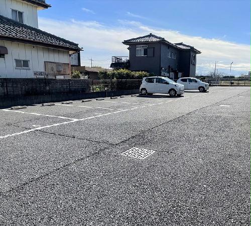 14/18 駐車場