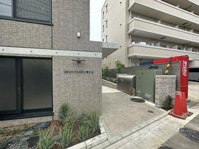 14/14 エントランス