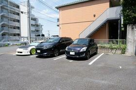 16/16 駐車場