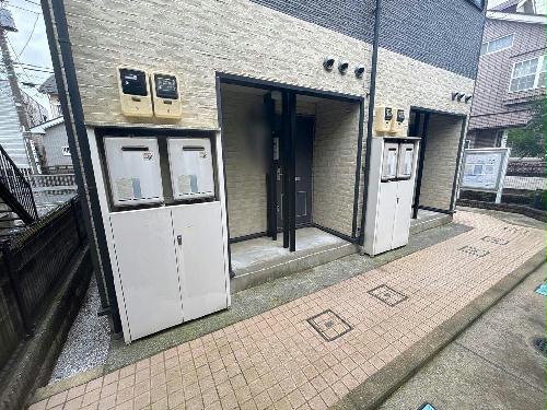 13/13 エントランス