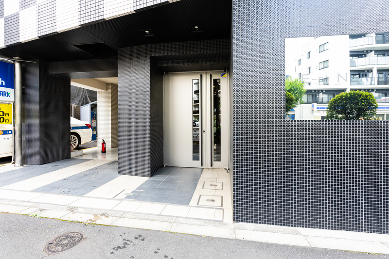 2/2 エントランス