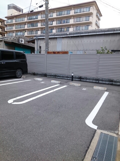 14/20 駐車場