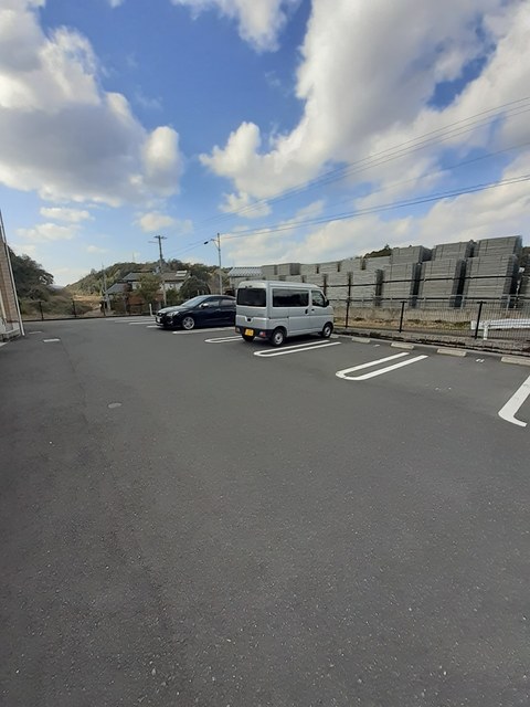 14/20 駐車場