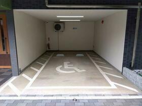 14/16 駐車場