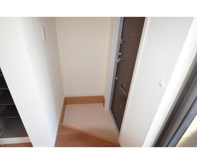 16/29 玄関