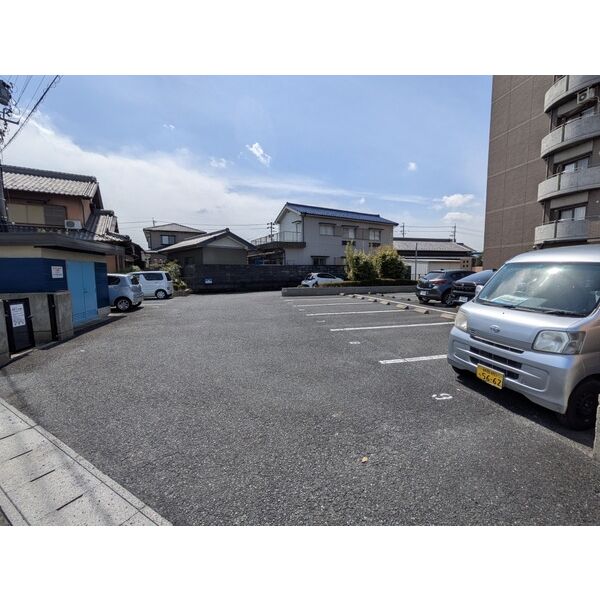 11/12 駐車場