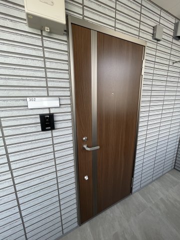 13/29 玄関