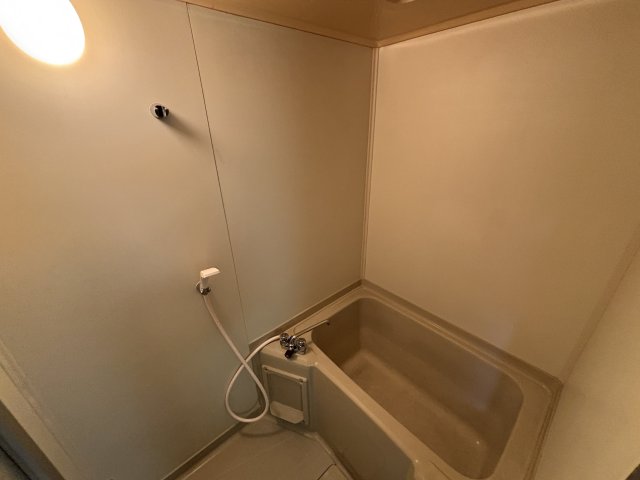 13/21 浴室