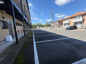 16/16 駐車場