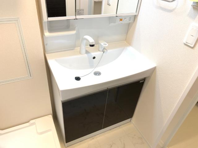 16/25 洗面