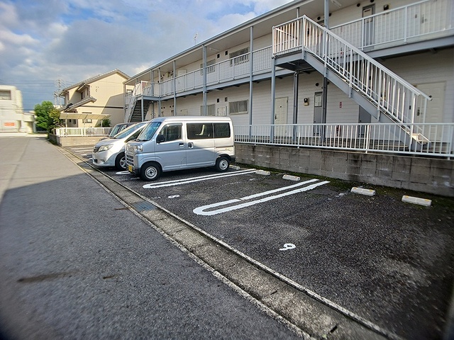 14/22 駐車場