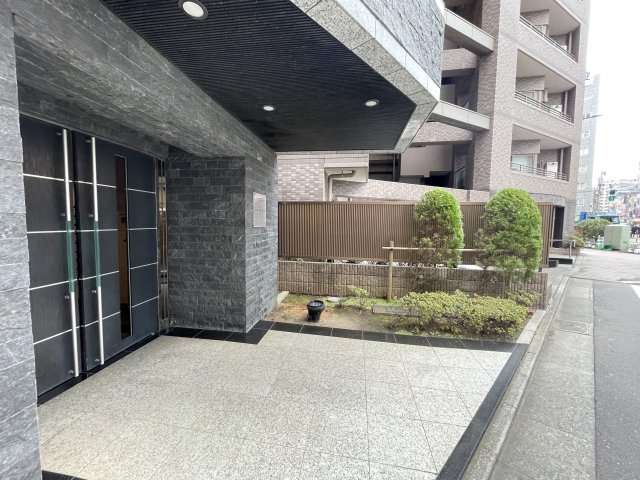 29/30 エントランス