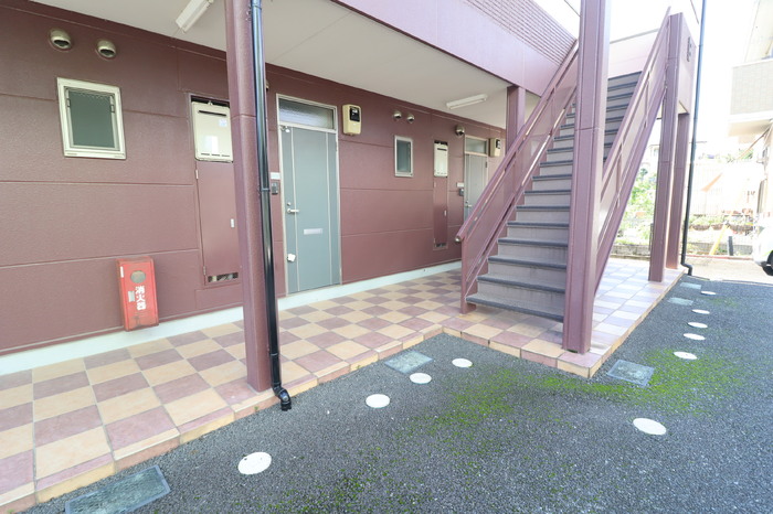 18/24 エントランス
