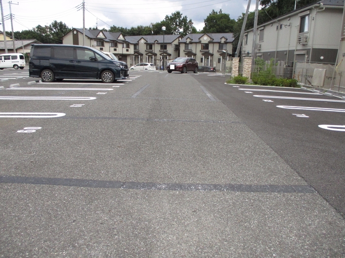 14/18 駐車場