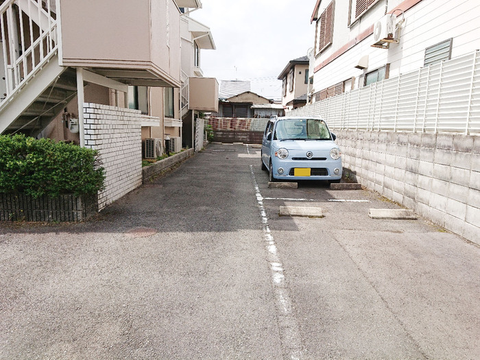 18/20 駐車場