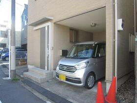16/16 駐車場