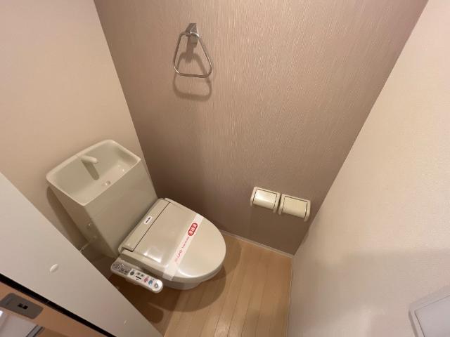 16/30 トイレ