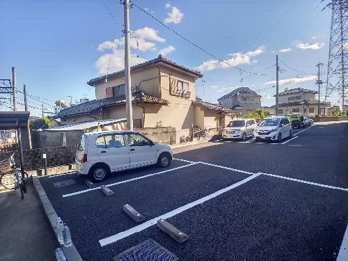 2/3 駐車場