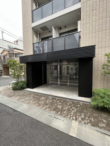 15/19 エントランス