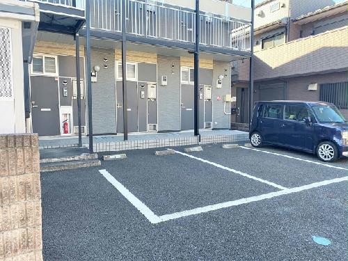 13/23 駐車場