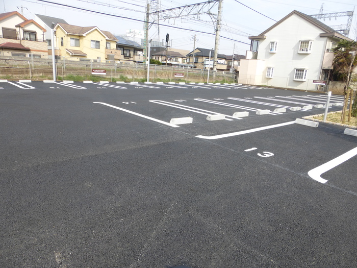 19/20 駐車場