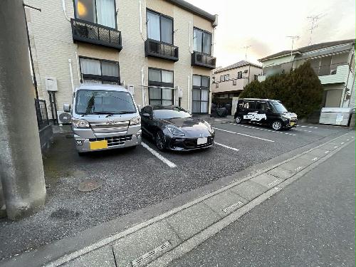 14/23 駐車場