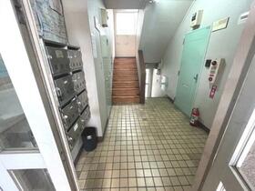 3/3 エントランス