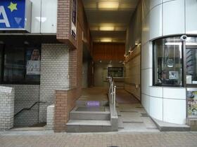 2/2 エントランス