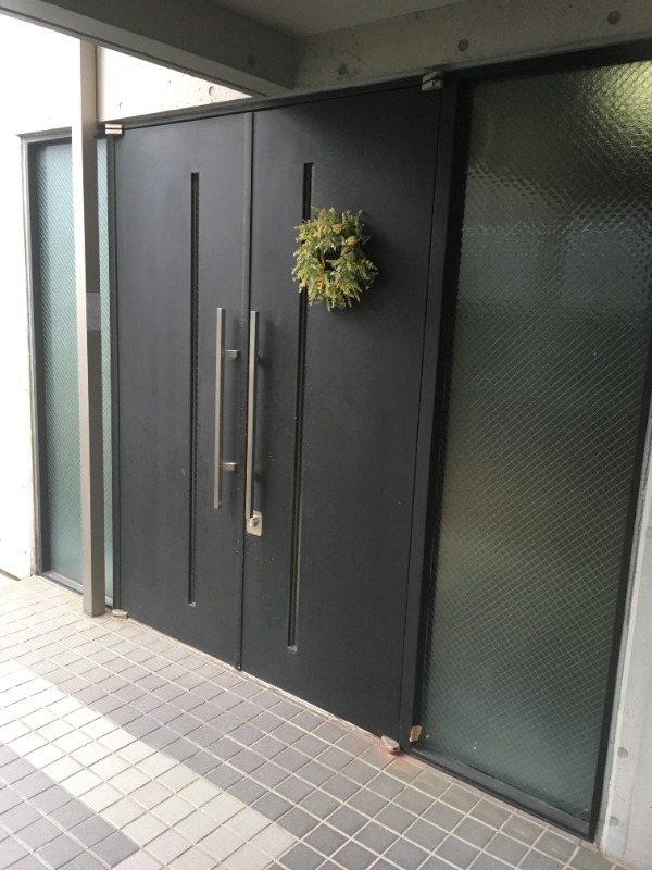 2/2 エントランス