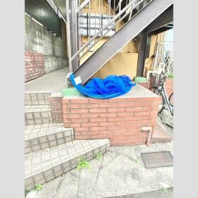 5/5 エントランス