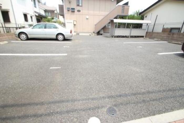 15/16 駐車場