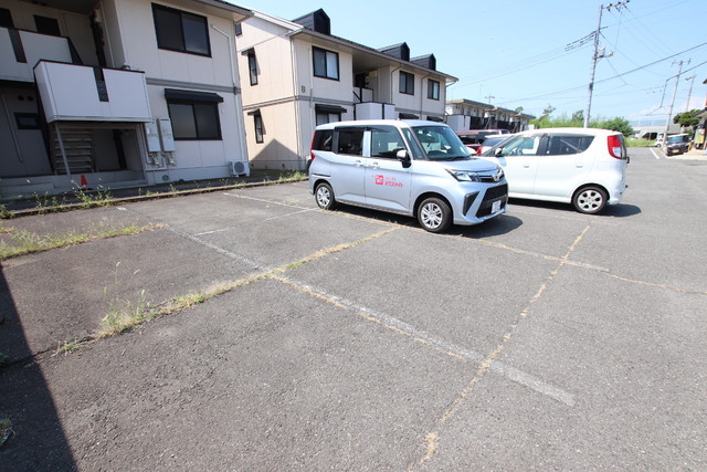 21/22 駐車場