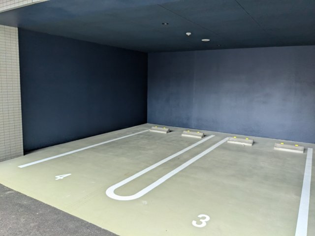 23/23 駐車場