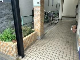 3/4 室内