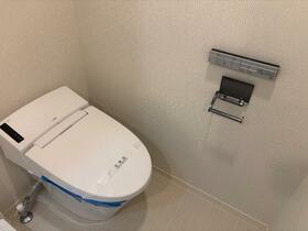 13/16 トイレ