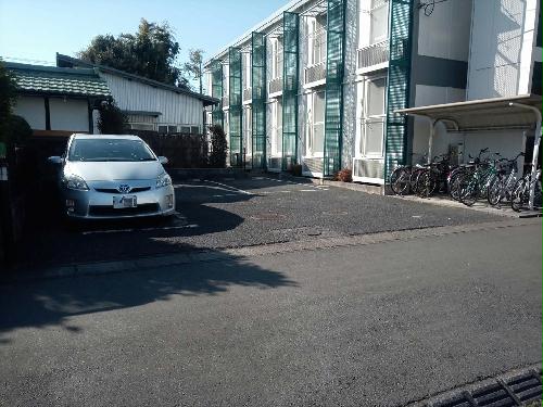 14/14 駐車場