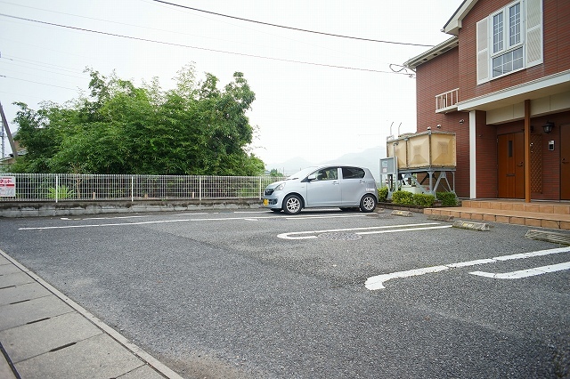 2/8 駐車場