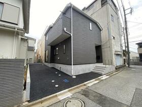 3/3 駐車場