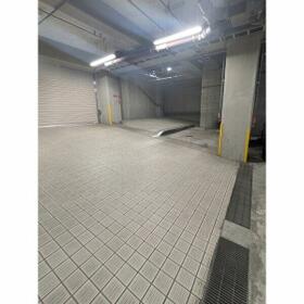 16/16 駐車場