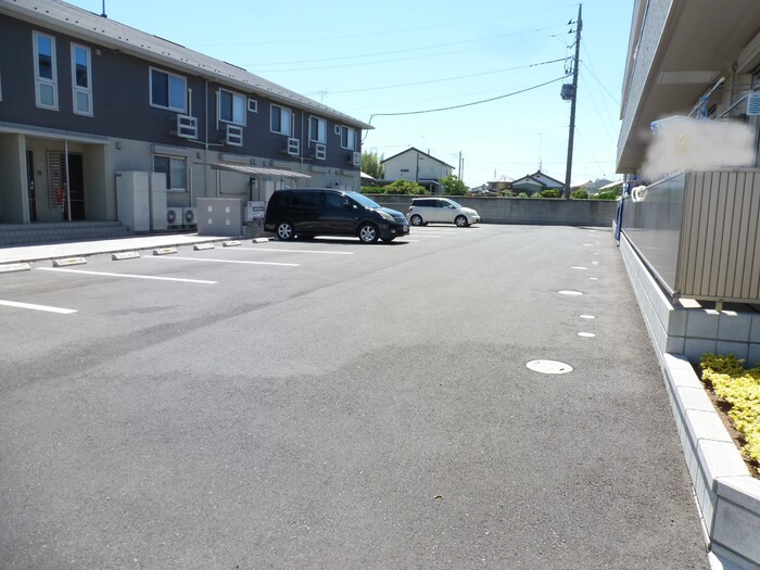 19/25 駐車場