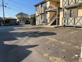 16/16 駐車場