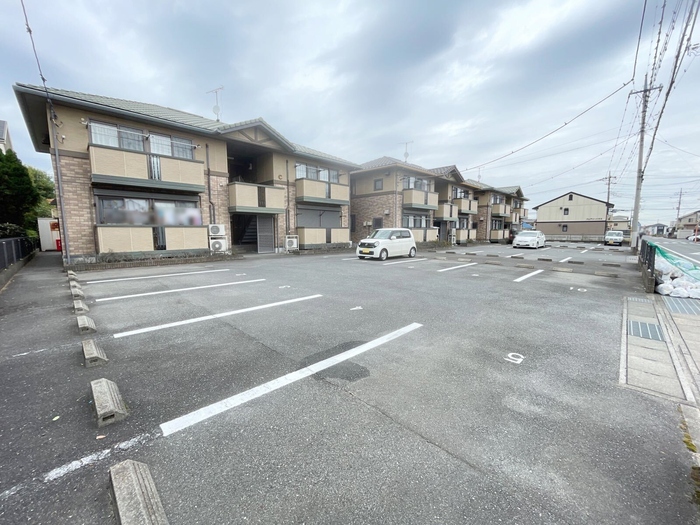 19/24 駐車場